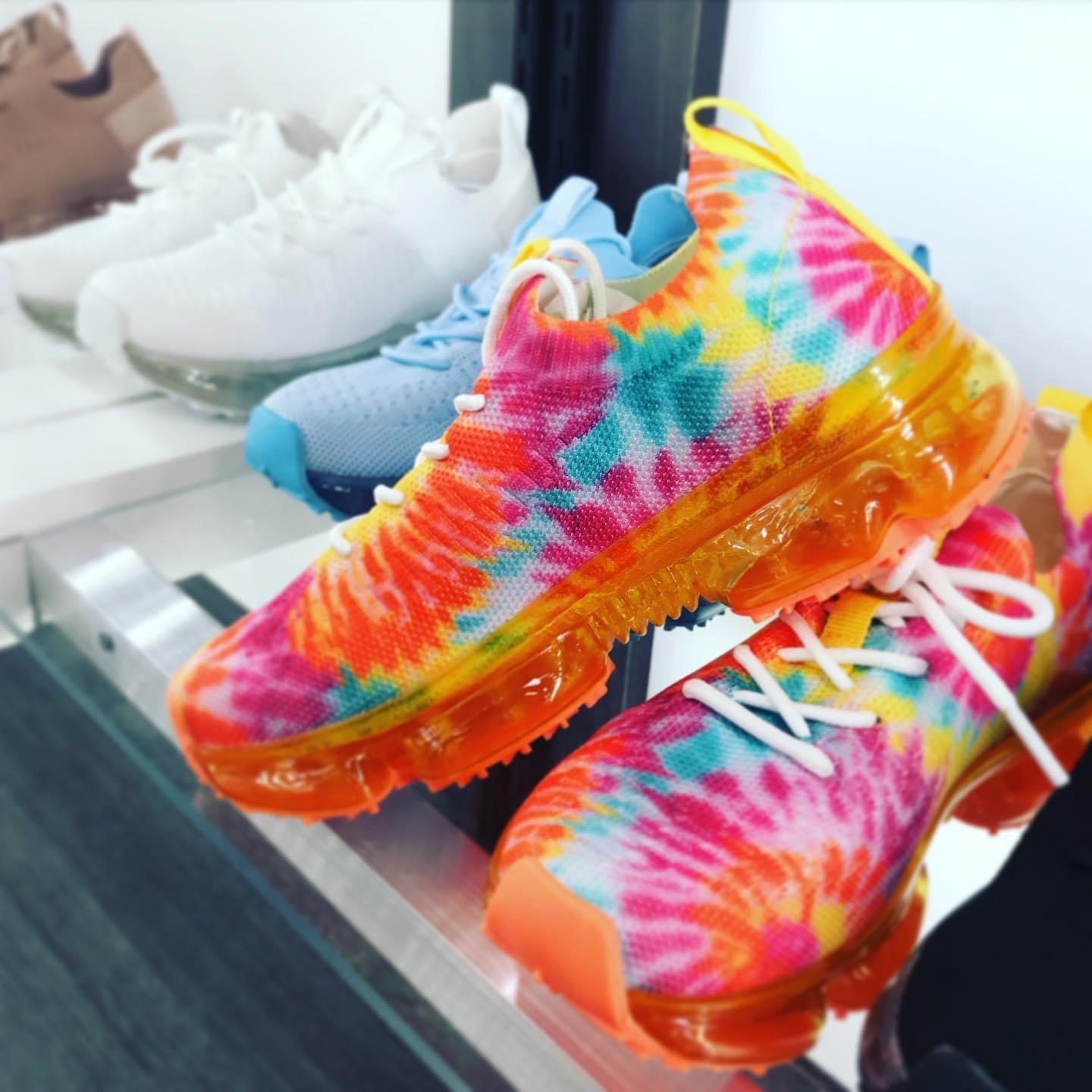 La Sheelah Orange TD Sneakers